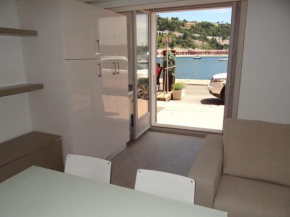 Les Pieds Dans L' eau NOUVEAU REFAIT À NEUF COMPLETE RENOVATION, Villefranche-Sur-Mer